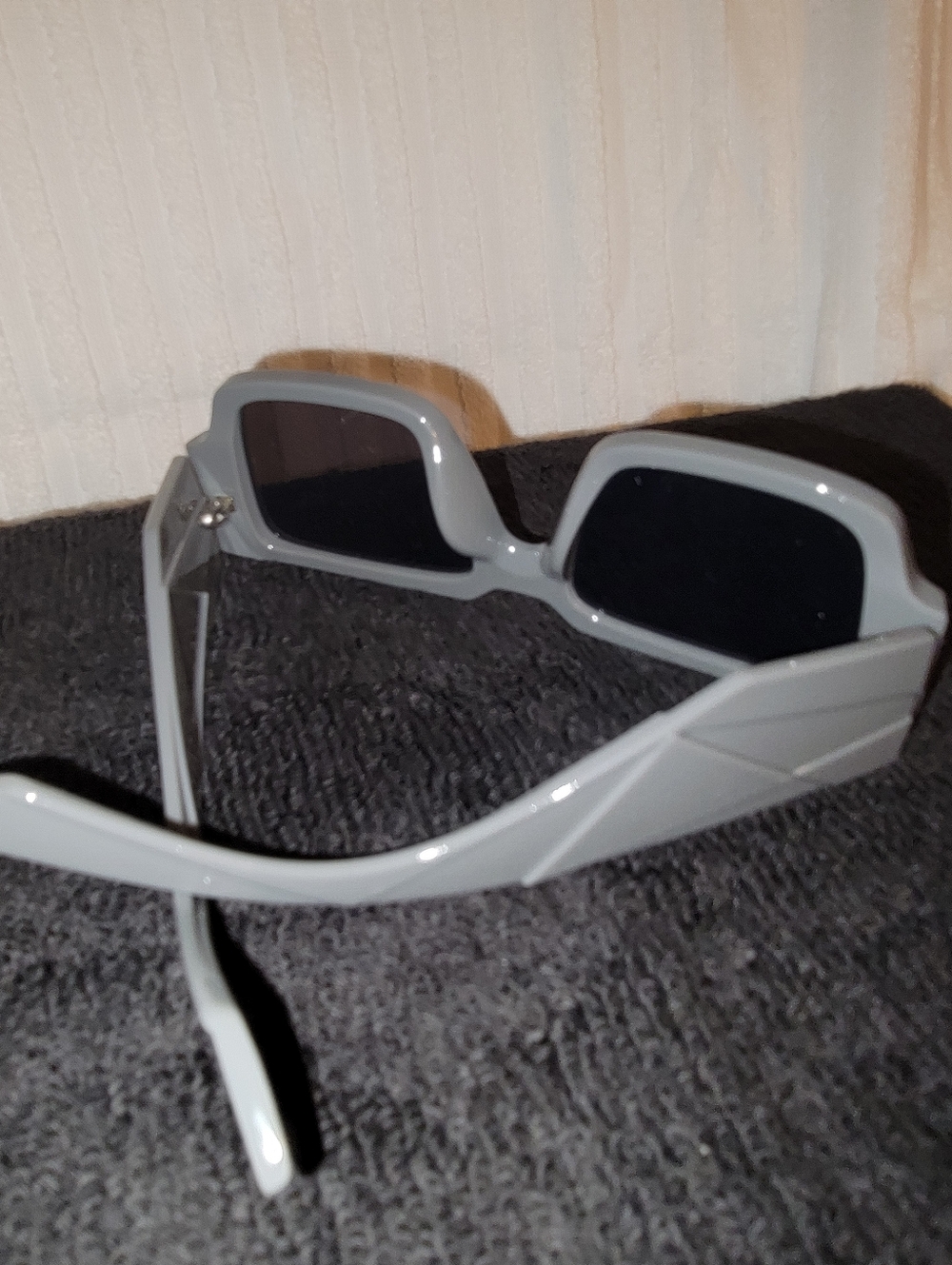 Chunky Rectangular Sunglasses in Light Gray and Black - Picture 4 of 4